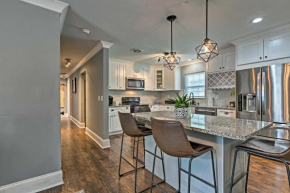 Modern and Chic Charlotte Home 2 Mi to Uptown!